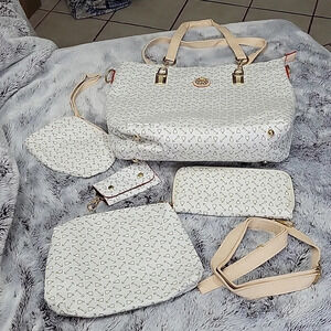 New Without Tag 5 piece bag‎ set